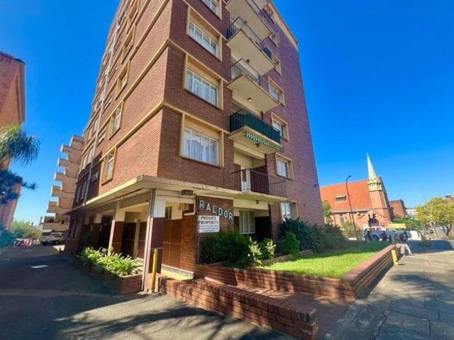 2 Bedroom Apartment / Flat to Rent in Pietermaritzburg Central