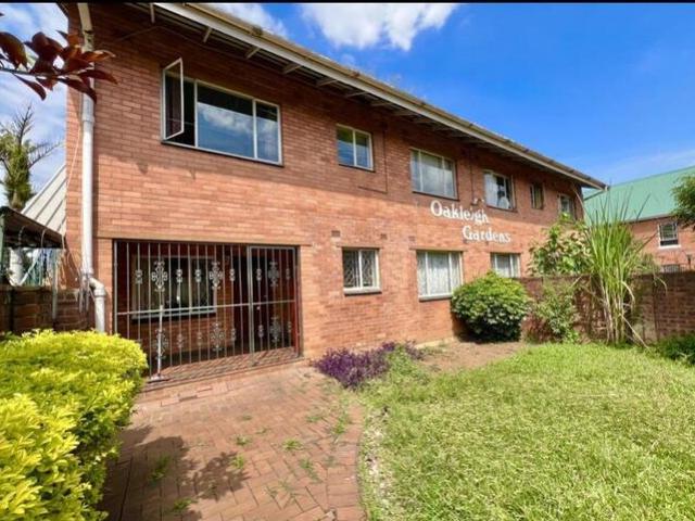 2 Bedroom Apartment / Flat to Rent in Pietermaritzburg Central
