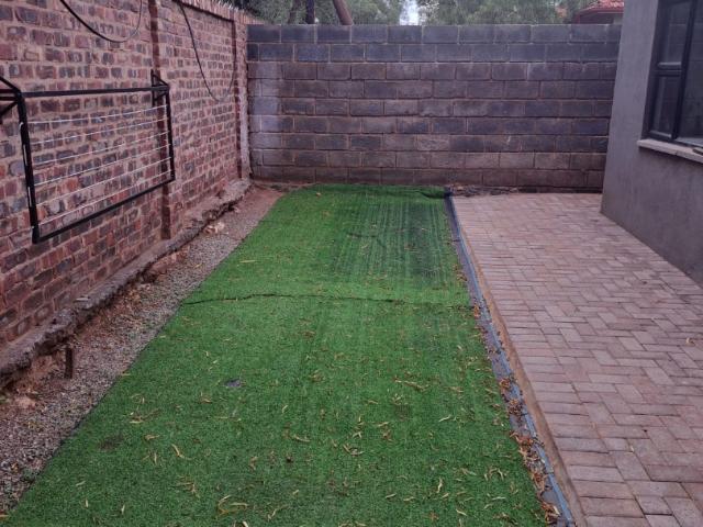 2 Bedroom Apartment / Flat To Rent in Postmasburg