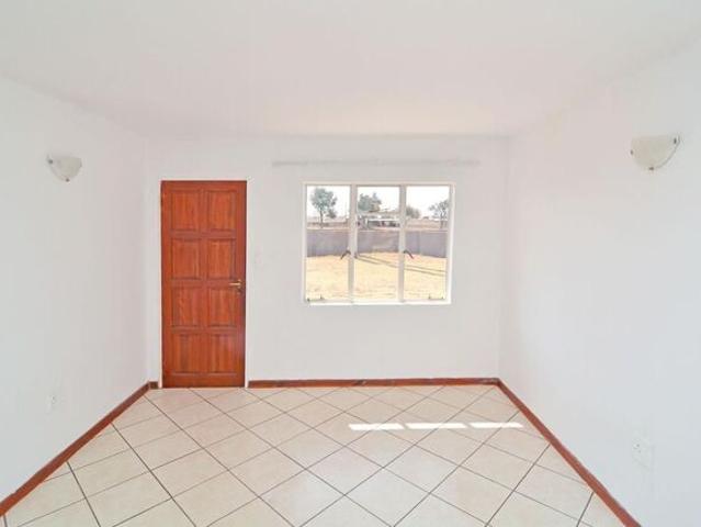 2 Bedroom Apartment / Flat to Rent in Protea Glen