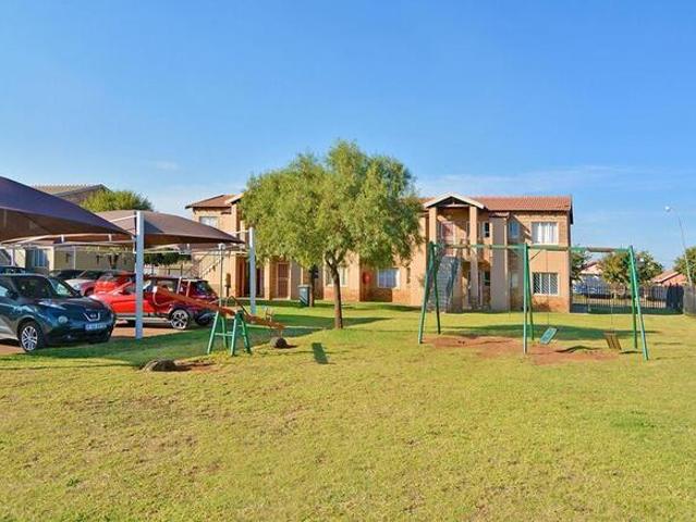 2 Bedroom Apartment / Flat to Rent in Protea Glen
