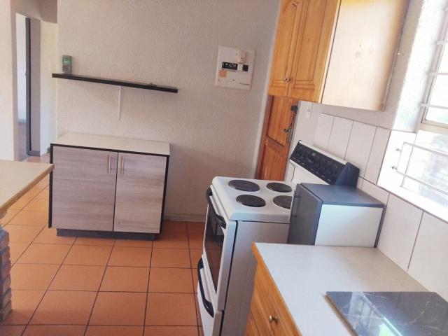 2 Bedroom Apartment / Flat To Rent in Rensburg