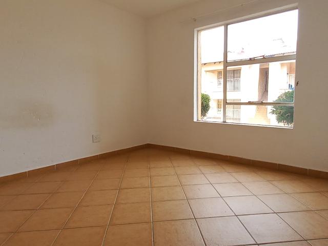 2 Bedroom Apartment / Flat To Rent in Rensburg