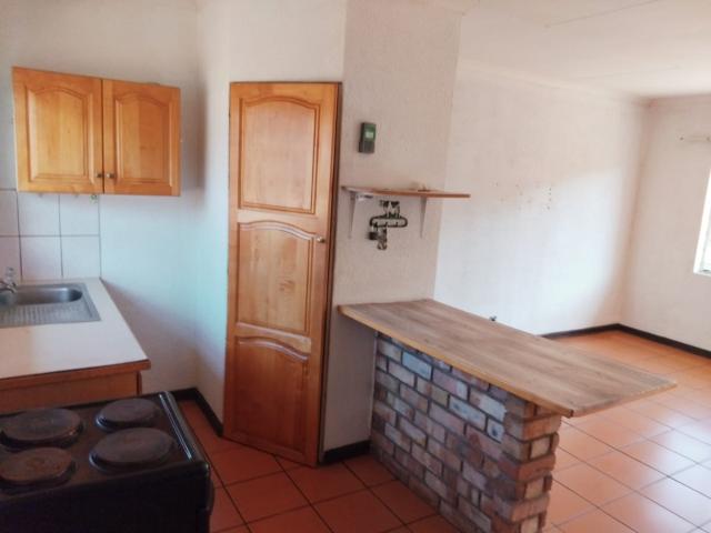 2 Bedroom Apartment / Flat To Rent in Rensburg