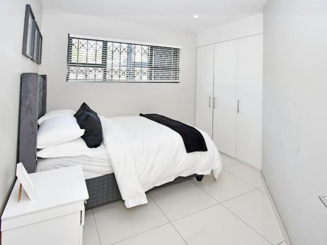 2 Bedroom Apartment / Flat To Rent in Rivonia