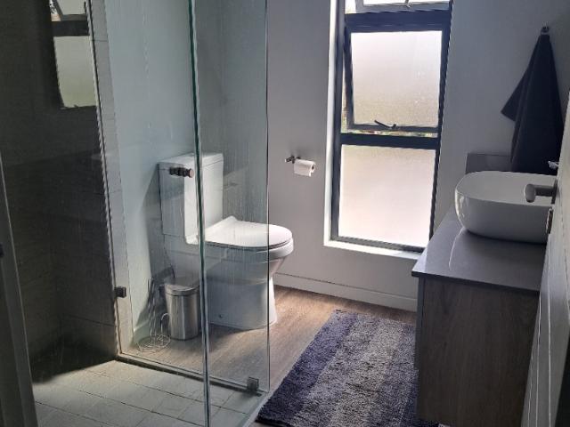 2 Bedroom Apartment / Flat To Rent in Rosebank