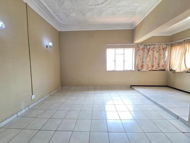 2 Bedroom Apartment / Flat To Rent in Rosettenville