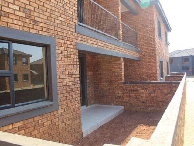 2 Bedroom Apartment / Flat to Rent in Rynfield Ah