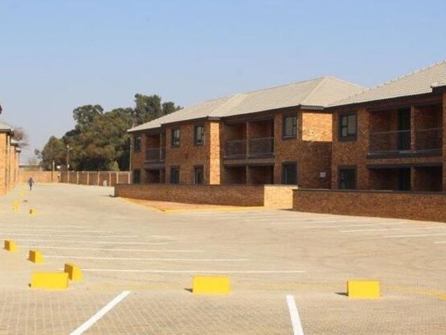 2 Bedroom Apartment / Flat to Rent in Rynfield Ah