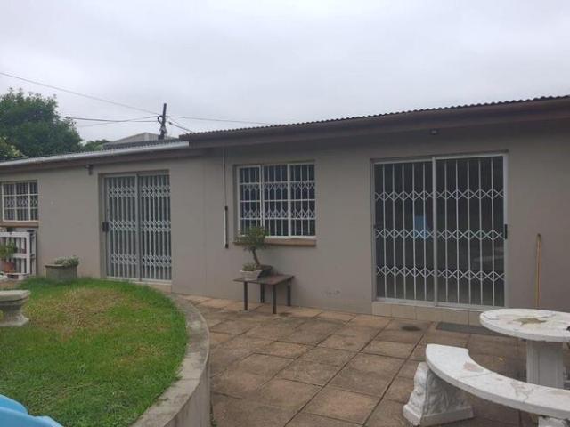 2 Bedroom Apartment / Flat to Rent in Scottsville