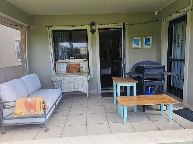 2 Bedroom Apartment / Flat To Rent in Santini Village