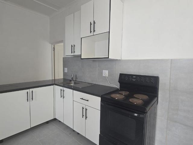 2 Bedroom Apartment / Flat To Rent in Shelly Beach