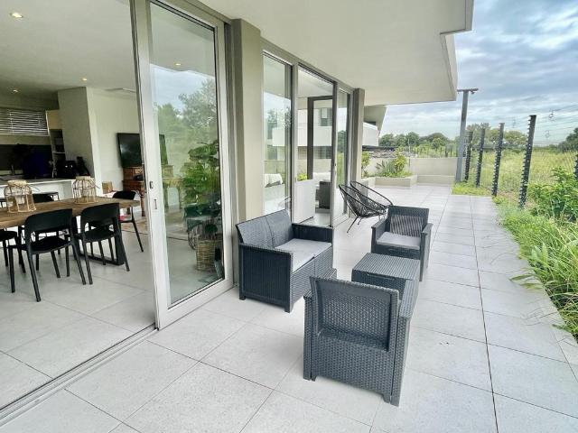 2 Bedroom Apartment / Flat To Rent in Sibaya Precinct