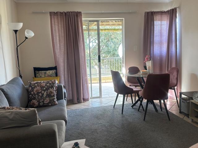 2 Bedroom Apartment / Flat To Rent in Silver Lakes