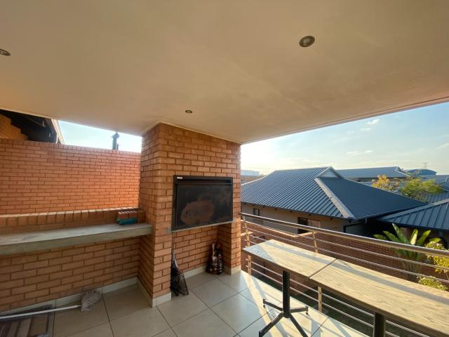 2 Bedroom Apartment / Flat To Rent in Six Fountains Residential Estate