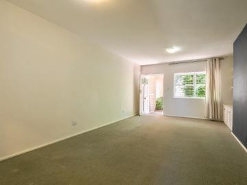 2 Bedroom Apartment / Flat To Rent in Somerset West Central