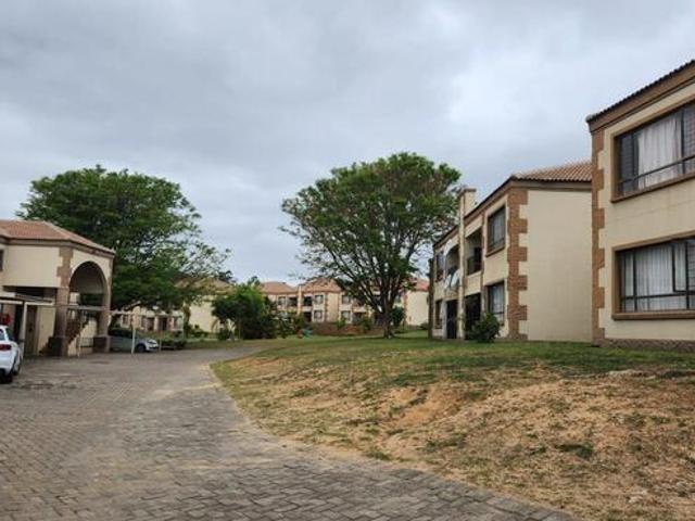 2 Bedroom Apartment / Flat to Rent in Stonehenge Ext 8