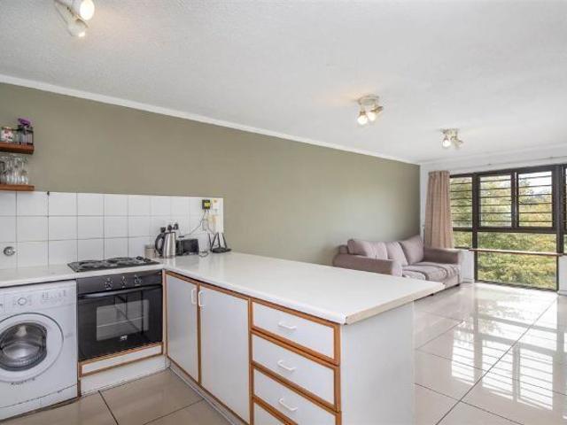 2 Bedroom Apartment / Flat to Rent in Stellenbosch Central