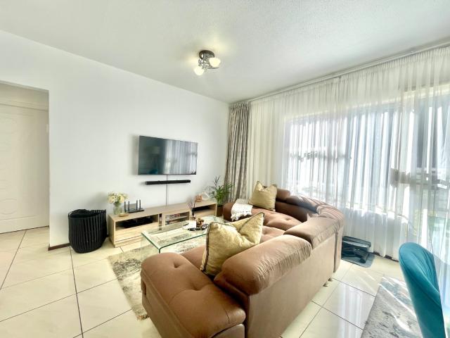 2 Bedroom Apartment / Flat To Rent in Suideroord