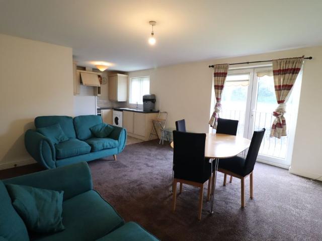 2 Bedroom Apartment Flat/apartment To Rent