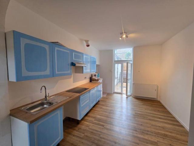 2 bedroom apartment for flatshare