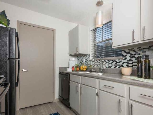 2 Bedroom Apartment for Rent at 1522 Arbor Town Cir #4336, Arlington, TX 76011