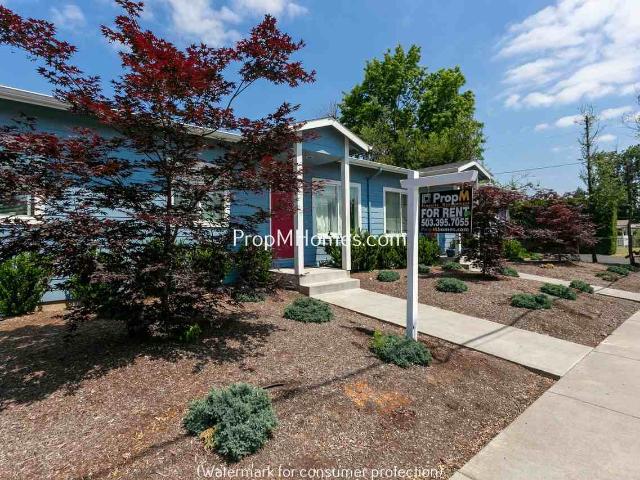 2 Bedroom Apartment for Rent at 15535 Ne Glisan St #1, Portland, OR 97230 Wilkes