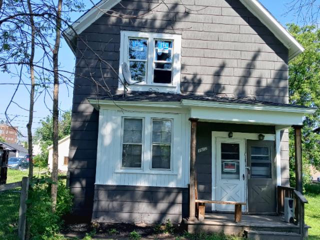 2 Bedroom Apartment for Rent at 1912 Banks Ave #2, Superior, WI 54880
