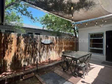 2 Bedroom Apartment for Rent at 118 Princeton Dr Se #B, Albuquerque, NM 87106 University Heights