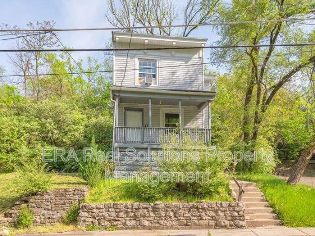 2 Bedroom Apartment for Rent at 130 Valencia St #1, Cincinnati, OH 45219 Mount Auburn