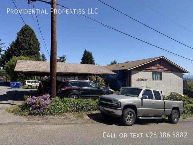 2 Bedroom Apartment for Rent at 2509 61st St Se #2, Everett, WA 98203 Glacier View