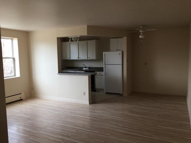 2 Bedroom Apartment for Rent at 294 London Rd, Sarnia, ON N7T 4W1 Central City