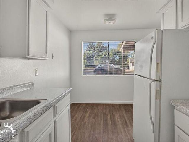 2 Bedroom Apartment for Rent at 2209 W Belmont Ave #5, Phoenix, AZ 85021 Vista Income Estates