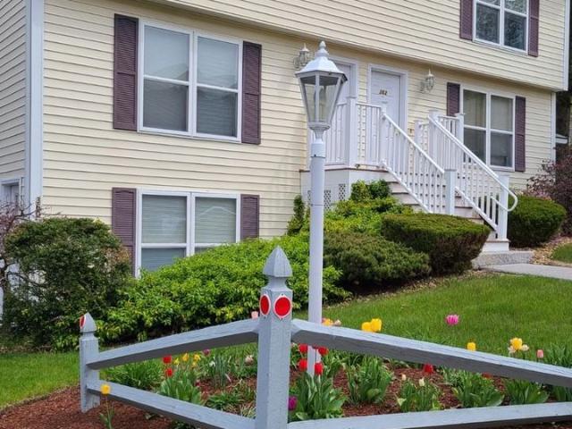 2 Bedroom Apartment for Rent at 362 Concord St, Manchester, NH 03104 Hanover Hill