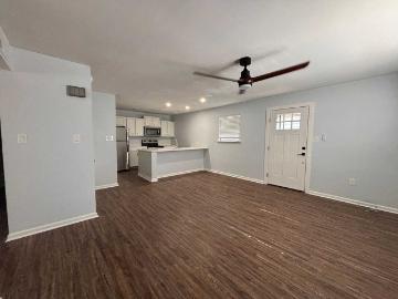 2 Bedroom Apartment for Rent at 3724 W 4th St, Little Rock, AR 72205 Capital View