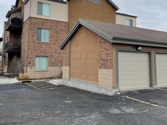 2 Bedroom Apartment for Rent at 56 Wn #204, Bountiful, UT 84010