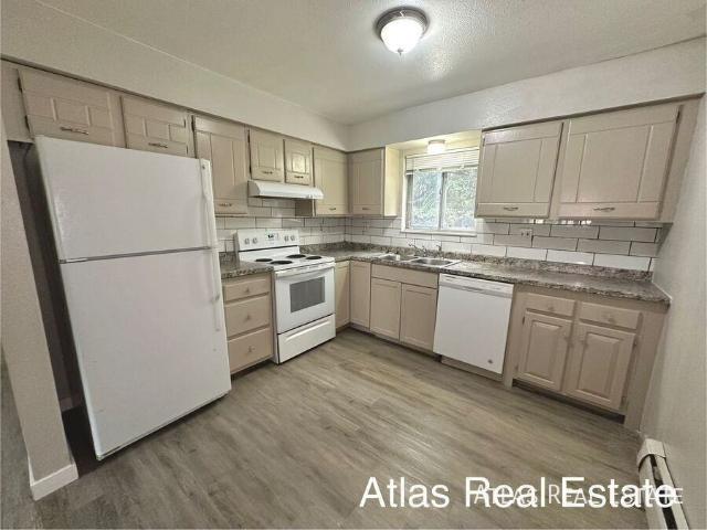 2 Bedroom Apartment for Rent at 64 Newport Cir #3A, Colorado Springs, CO 80906 Broadmoor