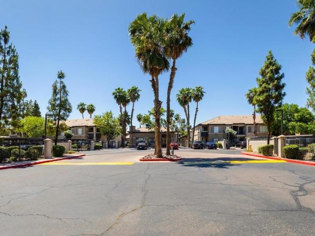 2 Bedroom Apartment for Rent at 6515 W Mcdowell Rd, Phoenix, AZ 85035
