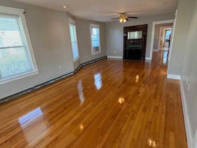 2 Bedroom Apartment for Rent at 69 Hamilton St #1, Worcester, MA 01604 Grafton Hill