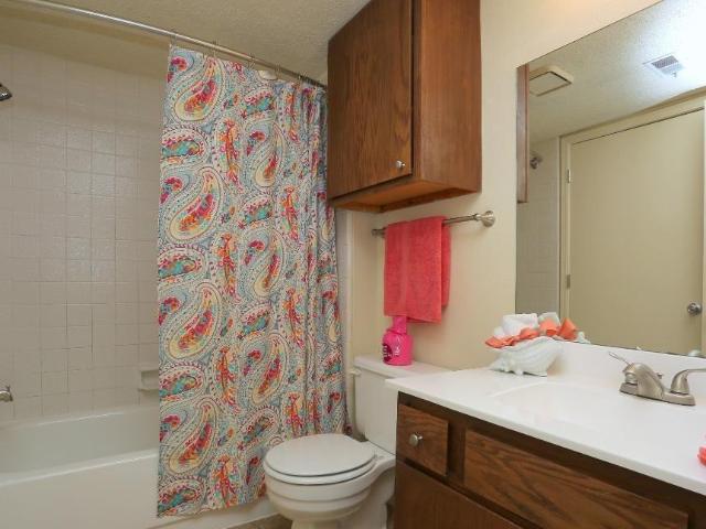 2 Bedroom Apartment for Rent at 7727 S Yale Ave, Tulsa, OK 74136