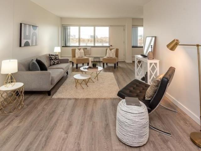 2 Bedroom Apartment for Rent at 71 Roslyn Rd, Winnipeg, MB R3L 0G2 River Osborne