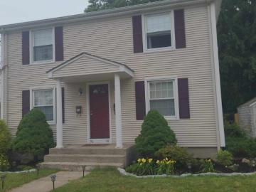 2 Bedroom Apartment for Rent at 98 Magnolia St, Cranston, RI 02910