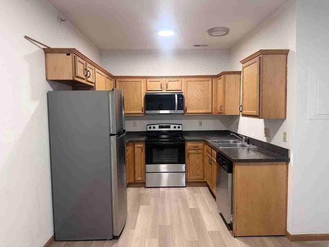 2 Bedroom Apartment for Rent at 905 Ne Deer Creek Dr, Grain Valley, MO 64029