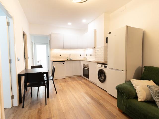 2 bedroom apartment for rent, bills included