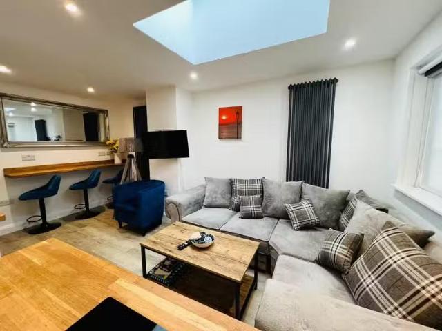2 bedroom apartment for rent in Marine Parade, Eastbourne, BN21