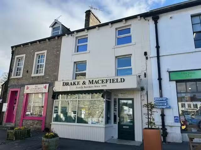 2 bedroom apartment for rent in Market Place, Settle, North Yo.