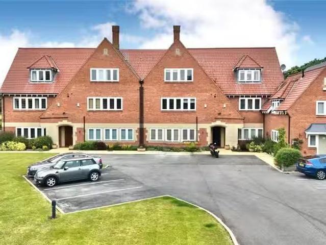 2 bedroom apartment for rent in Meols Drive, Hoylake, Wirral.
