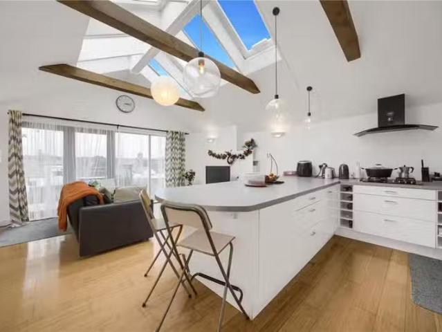 2 bedroom apartment for rent in Merthyr Road, Tongwynlais, Car.