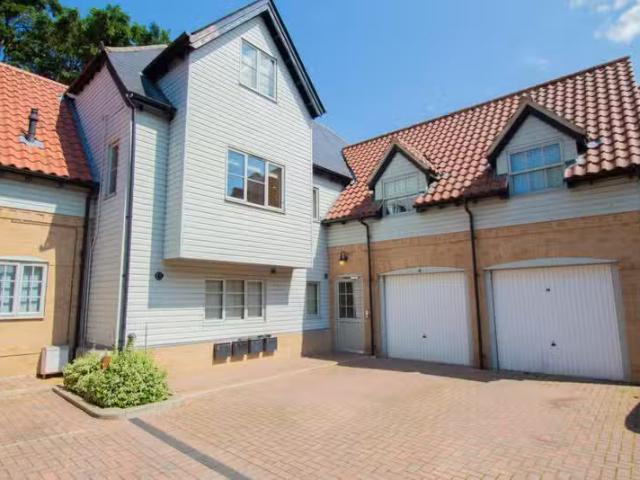 2 bedroom apartment for rent in Mill Hill, Newmarket, CB8