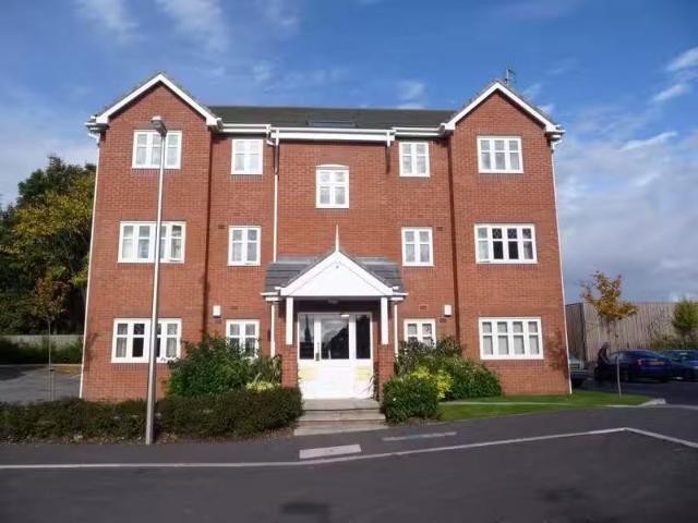 2 bedroom apartment for rent in New Heyes, Neston, Cheshire, C.
